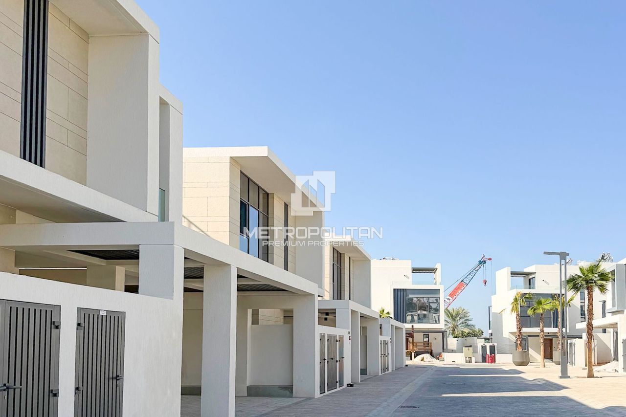 Вилла в Рас-эль-Хайме, ОАЭ, 256 м² - фото 4