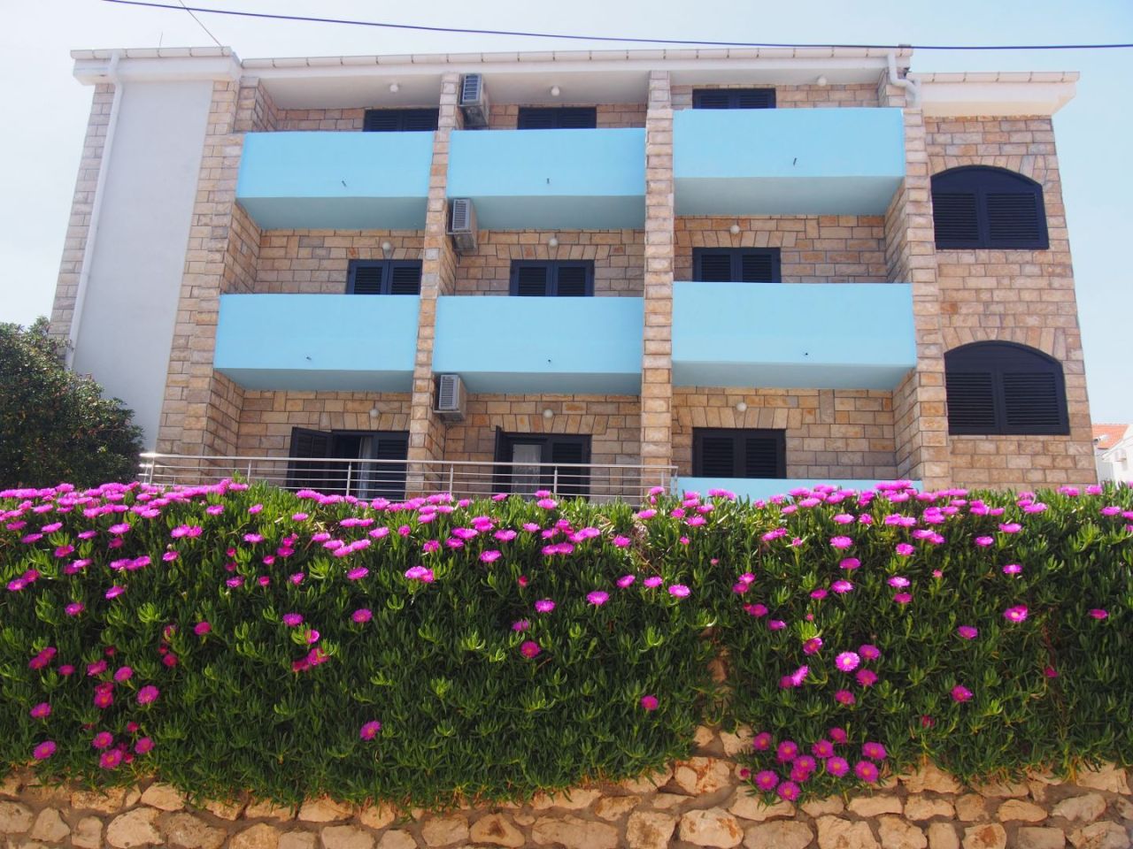 Отель, гостиница на острове Паг, Хорватия, 1 045 м² - фото 4