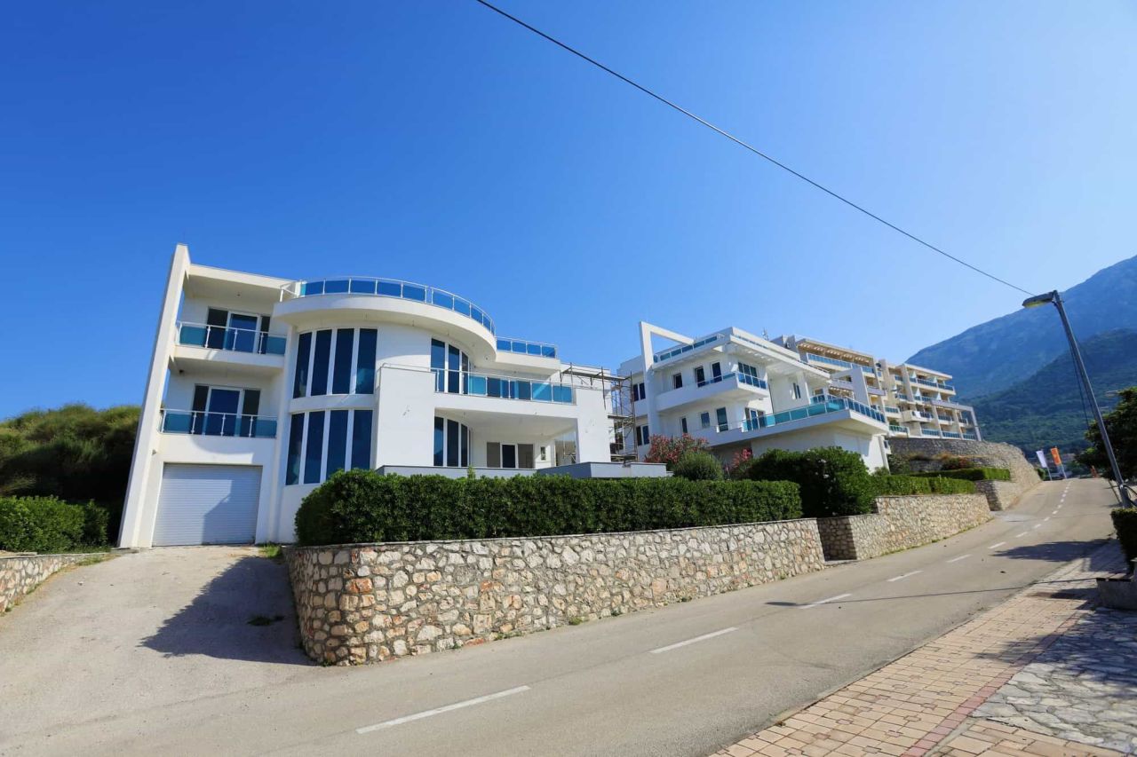 Вилла в Добра Воде, Черногория, 341 м² - фото 9