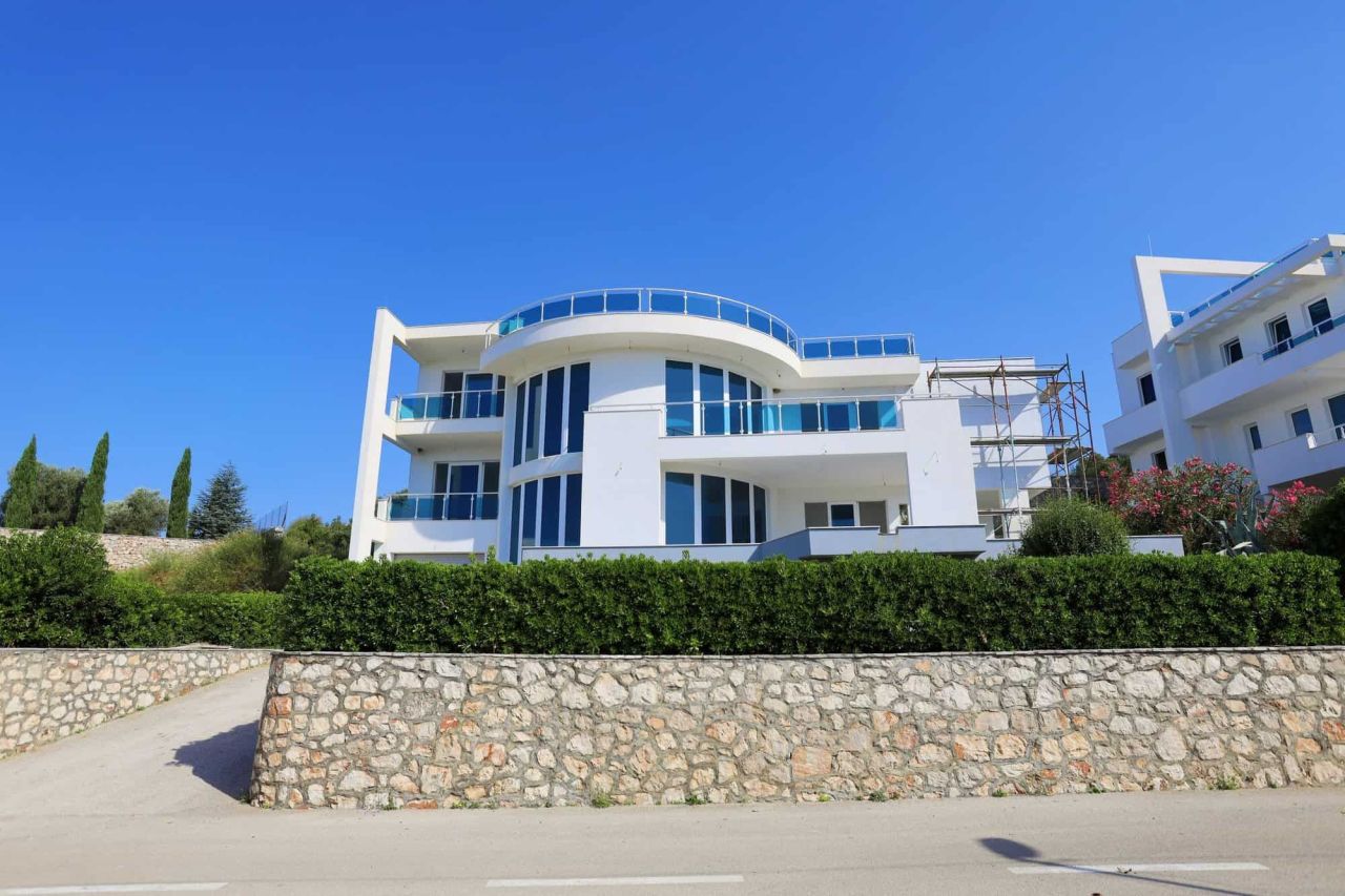 Вилла в Добра Воде, Черногория, 341 м² - фото 10