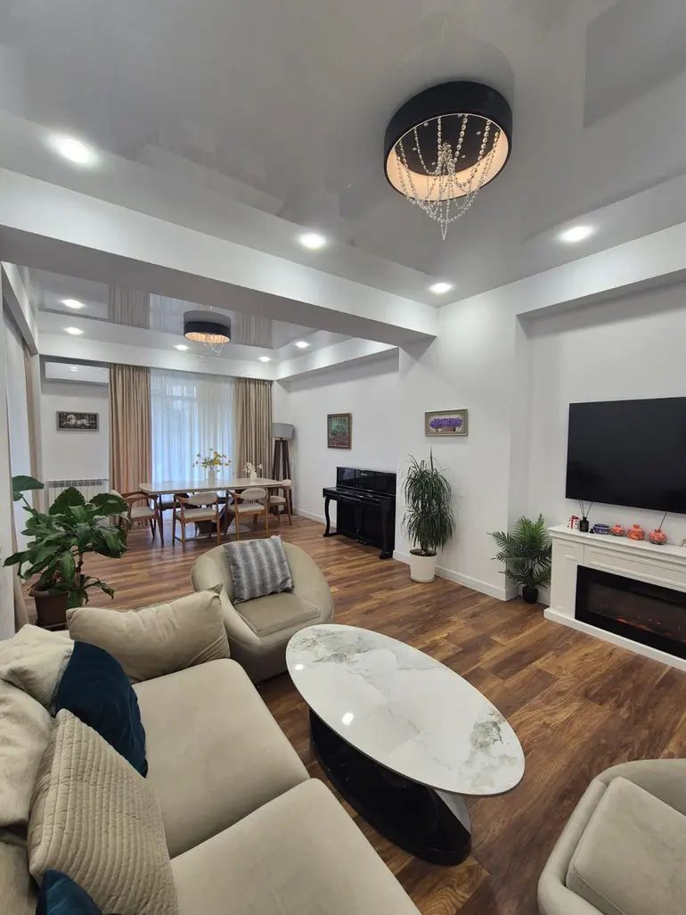Квартира в Тбилиси, Грузия, 228 м² - фото 1
