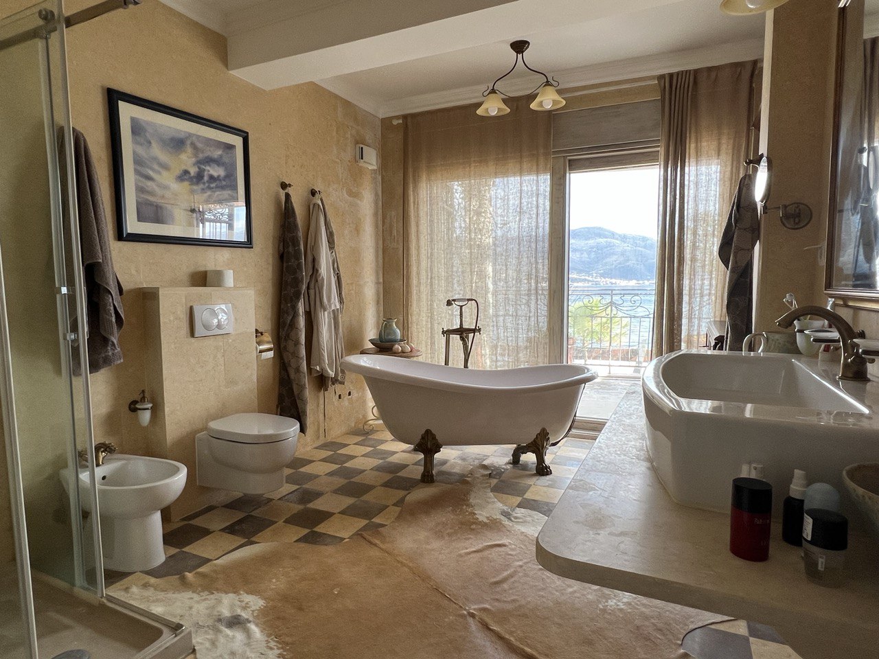 Вилла в Тивате, Черногория, 330 м² - фото 17