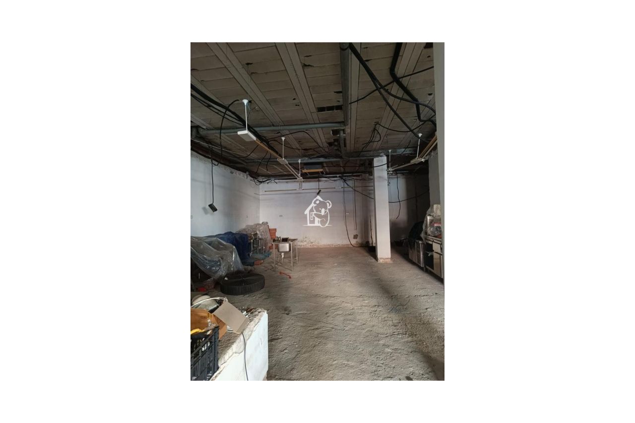 Магазин в Торревьехе, Испания, 352 м² - фото 2