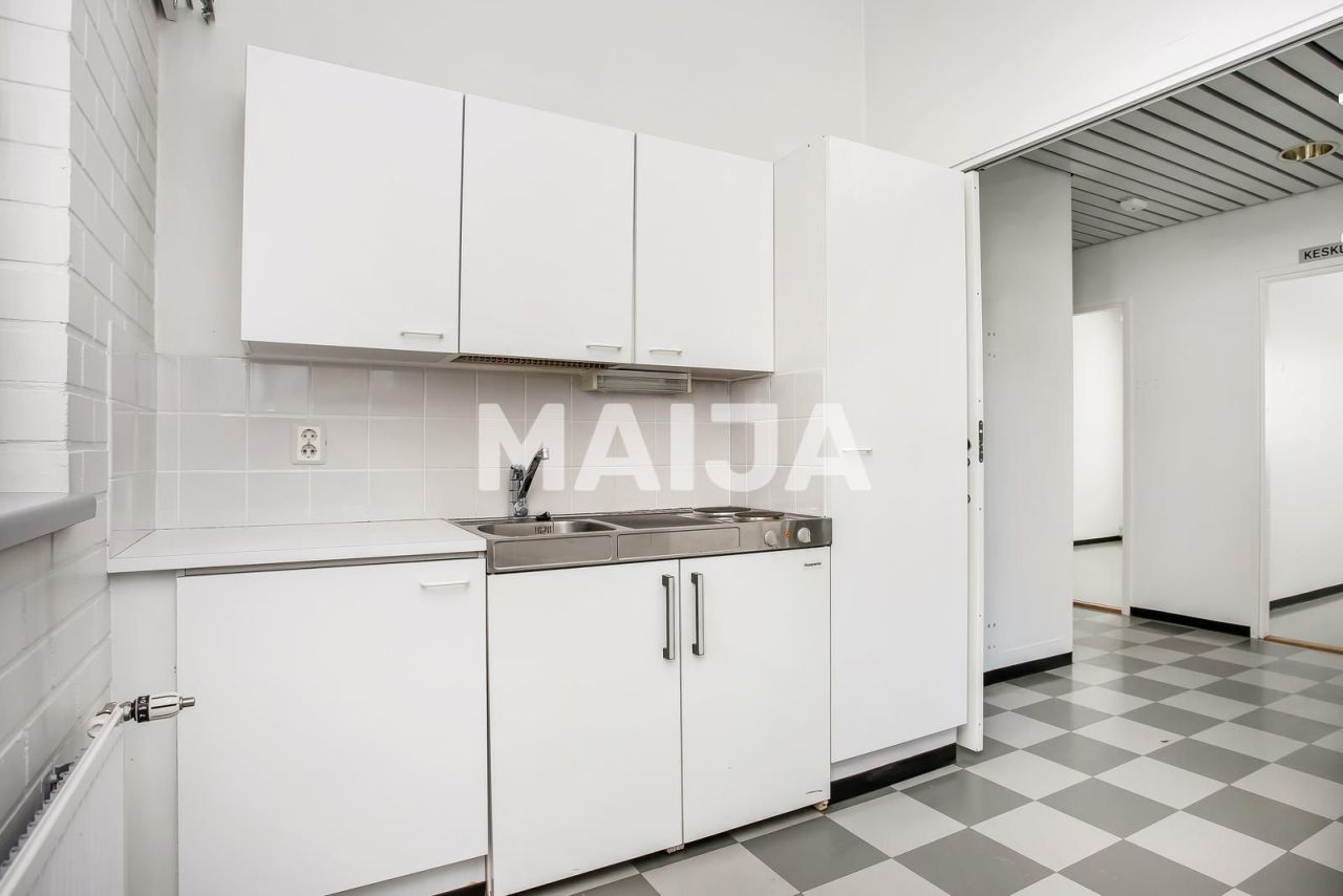 Офис в Холлола, Финляндия, 80 м² - фото 6