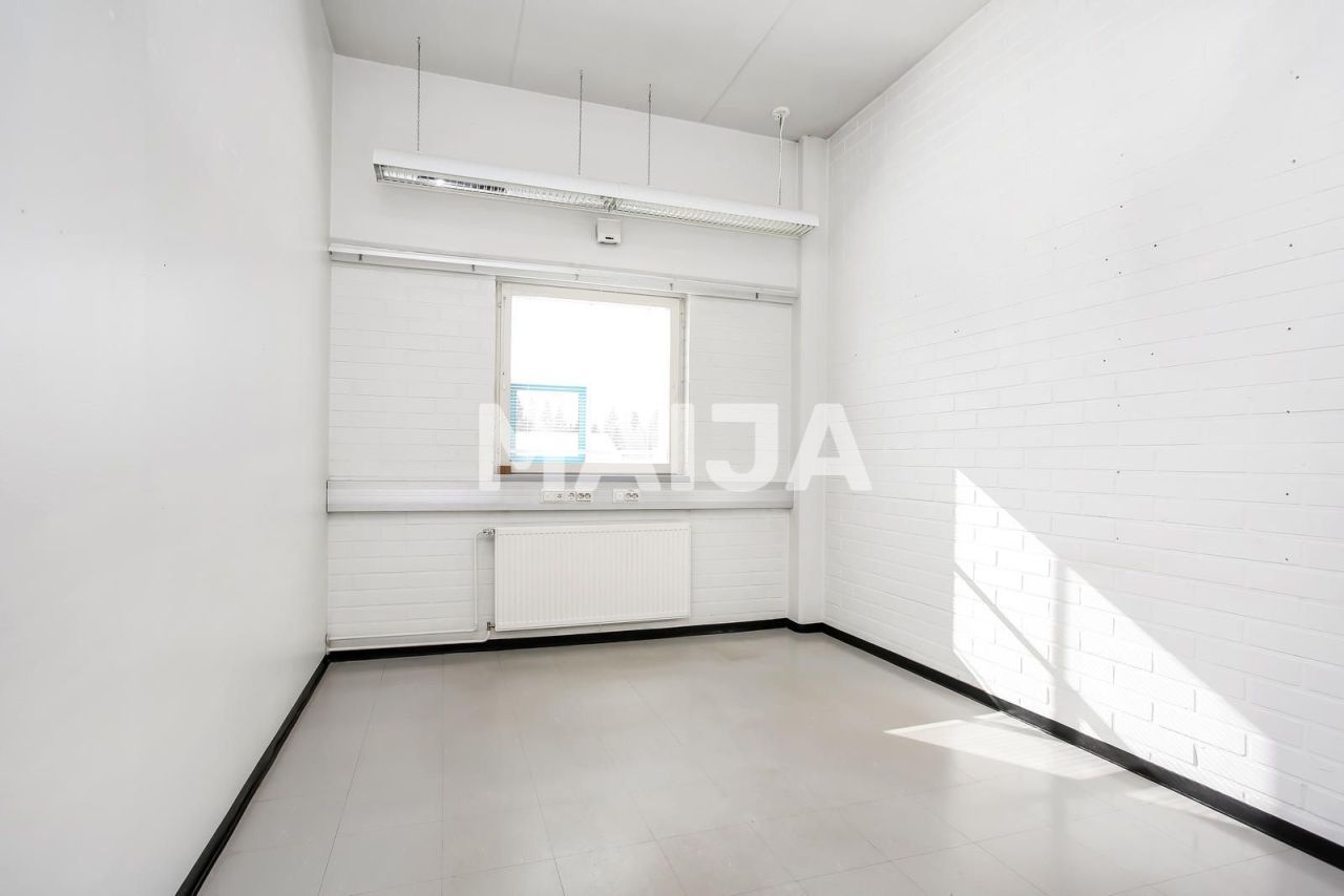 Офис в Холлола, Финляндия, 80 м² - фото 12