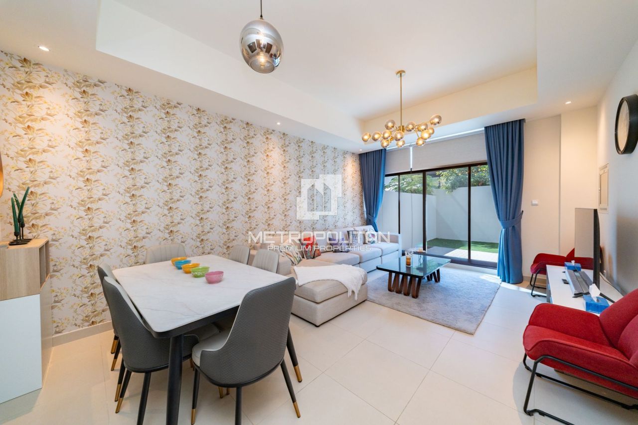 Таунхаус в Дубае, ОАЭ, 207 м² - фото 1