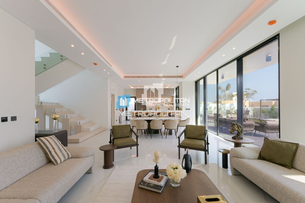 Вилла в Абу-Даби, ОАЭ, 340 м² - фото 1