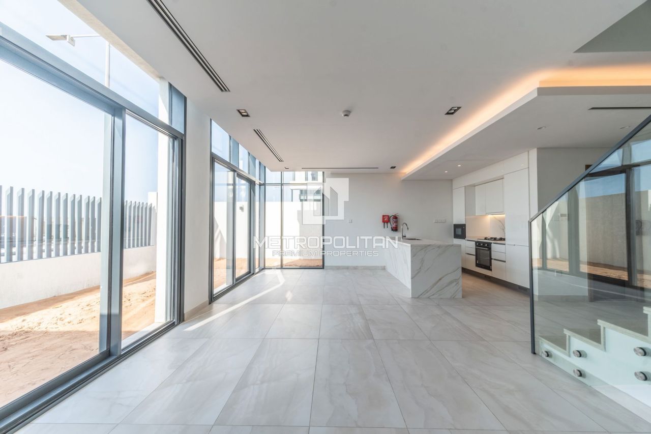 Таунхаус в Рас-эль-Хайме, ОАЭ, 234 м² - фото 2