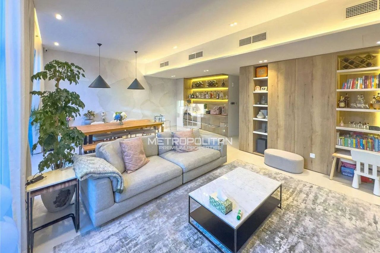 Таунхаус в Дубае, ОАЭ, 251 м² - фото 2