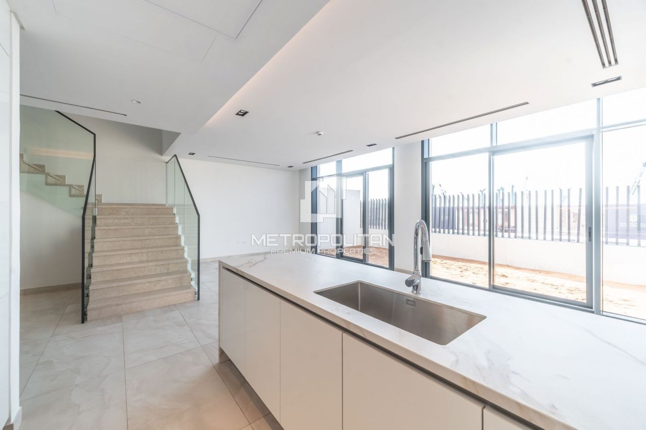 Таунхаус в Рас-эль-Хайме, ОАЭ, 234 м² - фото 4