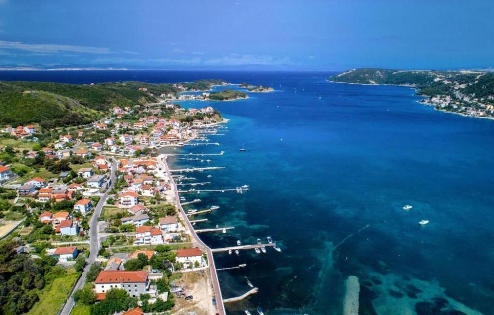 Отель, гостиница на Рабе, Хорватия, 370 м² - фото 1