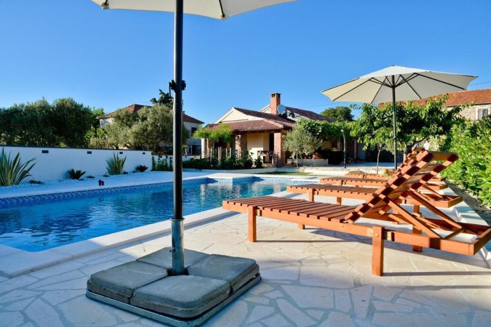 Вилла Debeljak, Sukošan, Хорватия, 150 м² - фото 1