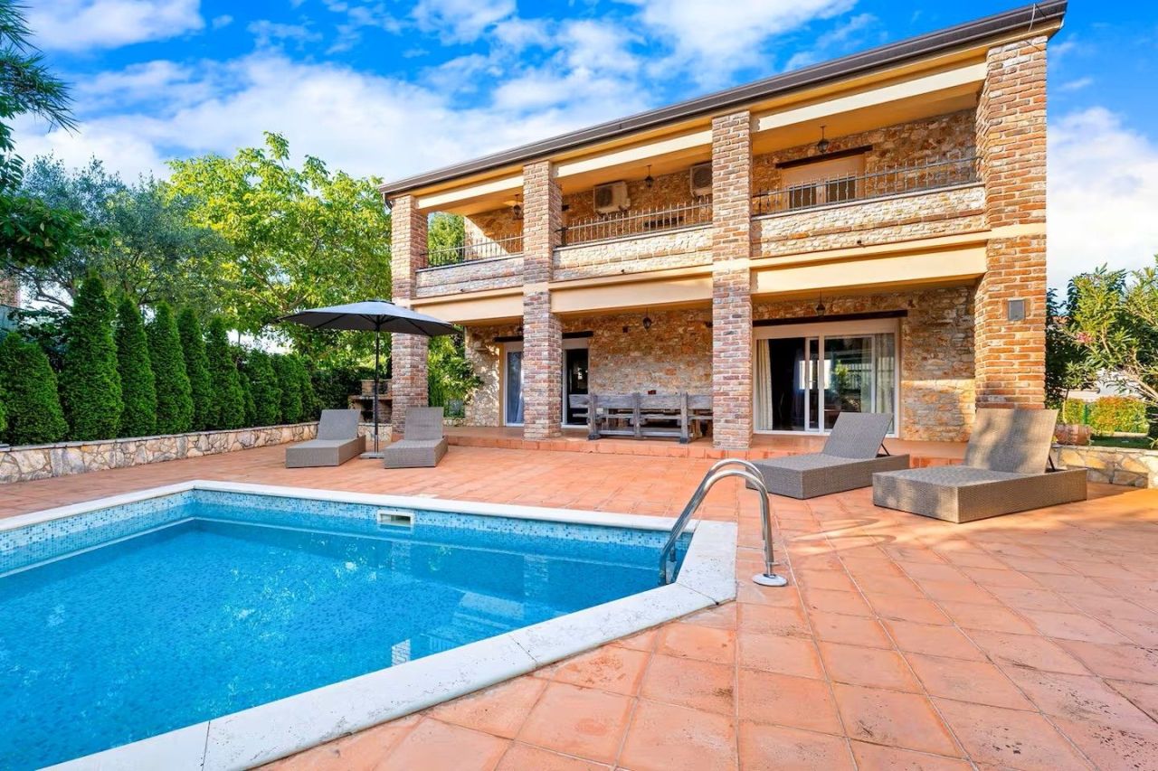 Вилла в Фунтане, Хорватия, 238 м² - фото 3