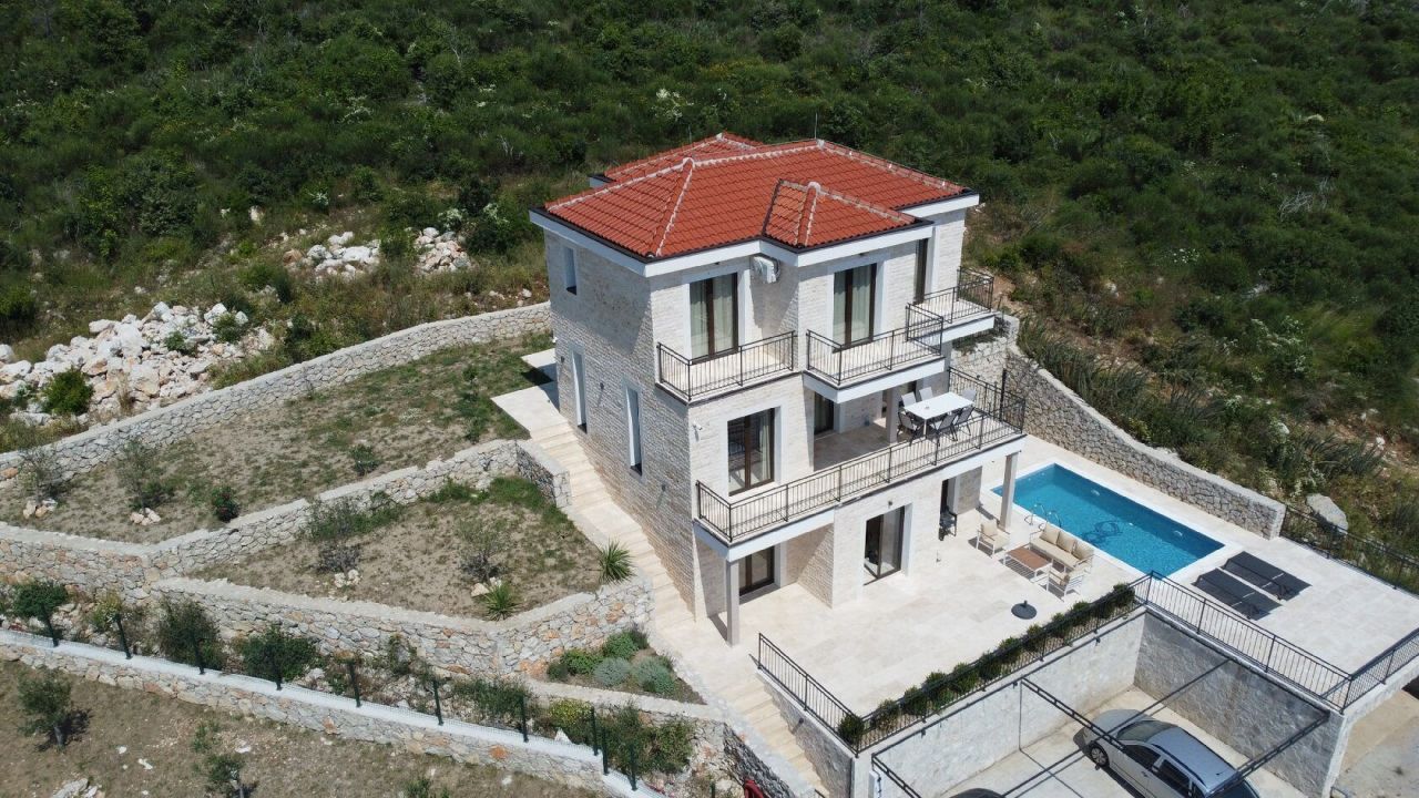 Вилла в Будве, Черногория, 203 м² - фото 2