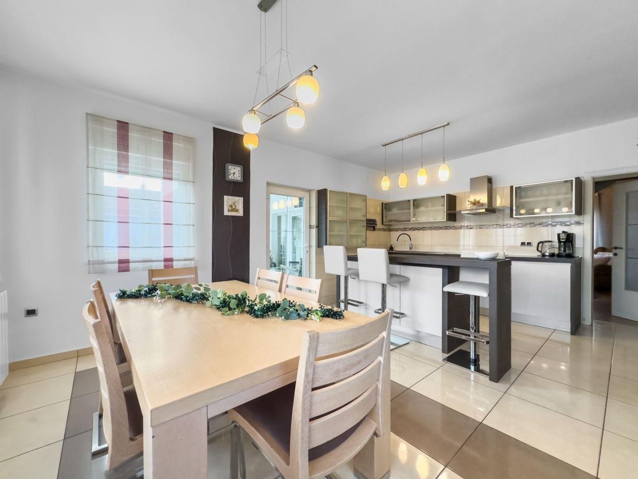 Отель, гостиница в Равне-Горе, Хорватия, 305 м² - фото 6