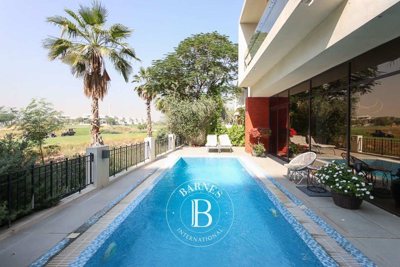 Вилла в Дубае, ОАЭ, 453.5 м² - фото 1