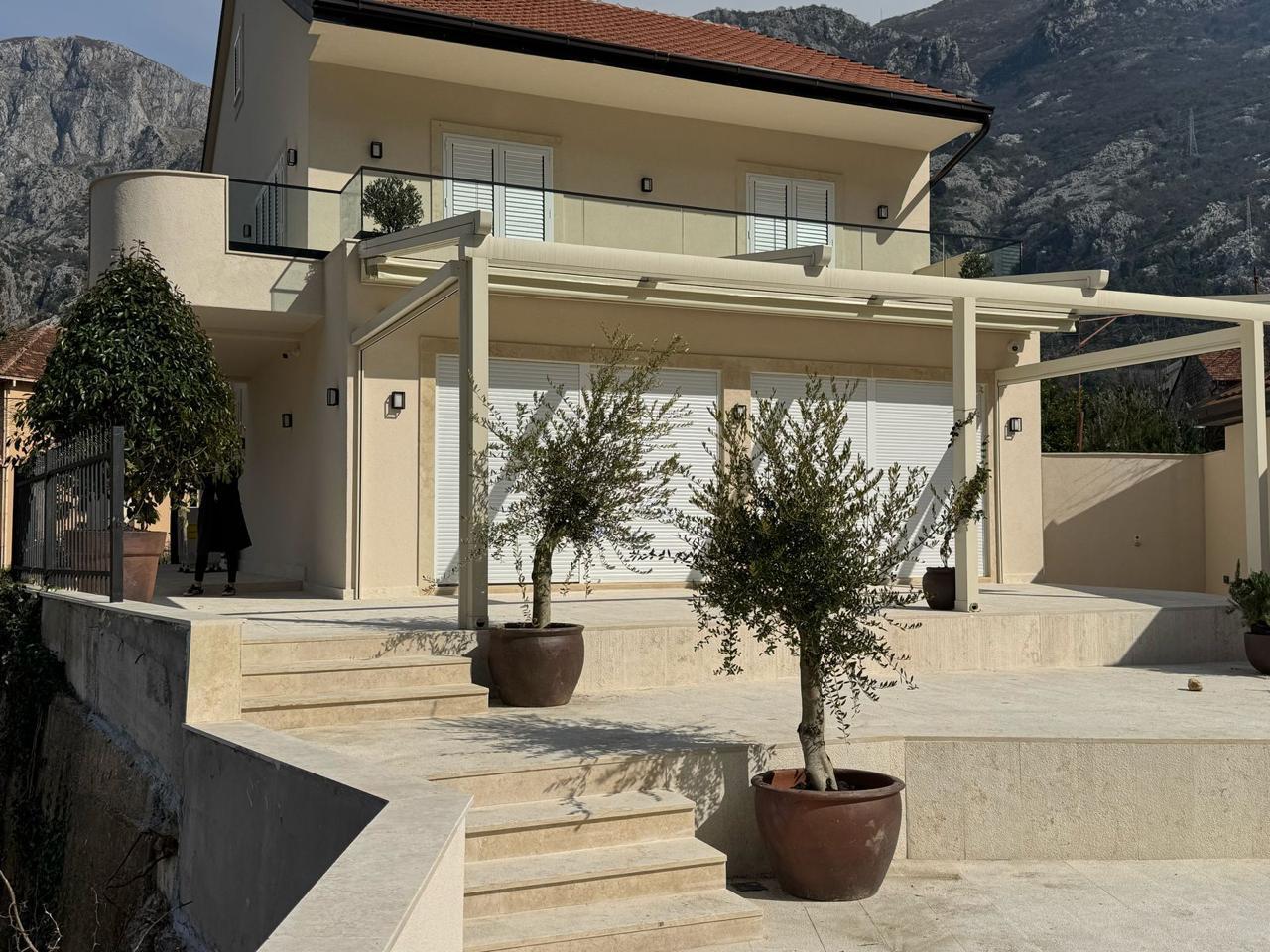 Вилла в Которе, Черногория, 200 м² - фото 11