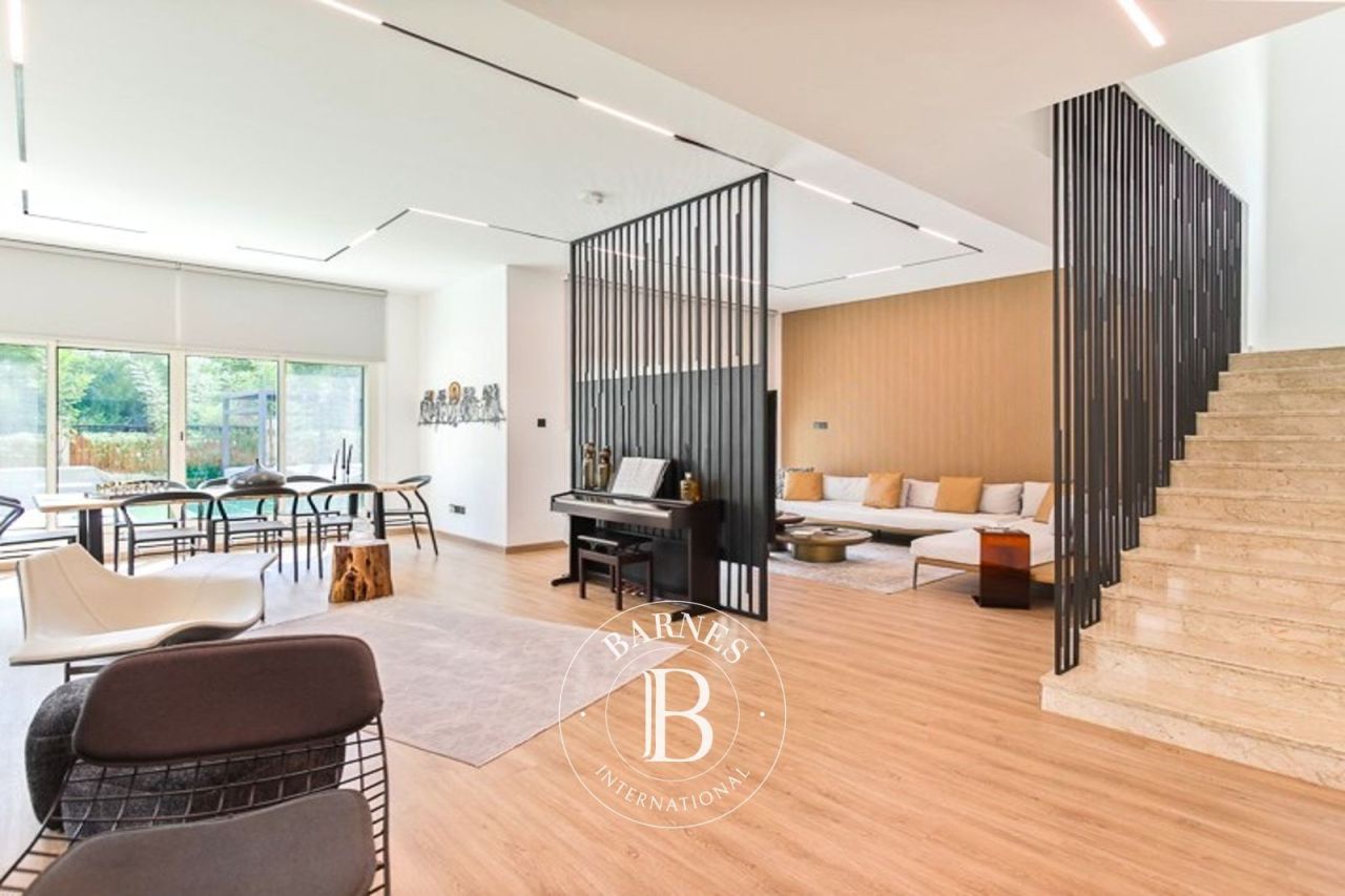 Вилла в Дубае, ОАЭ, 501.5 м² - фото 2