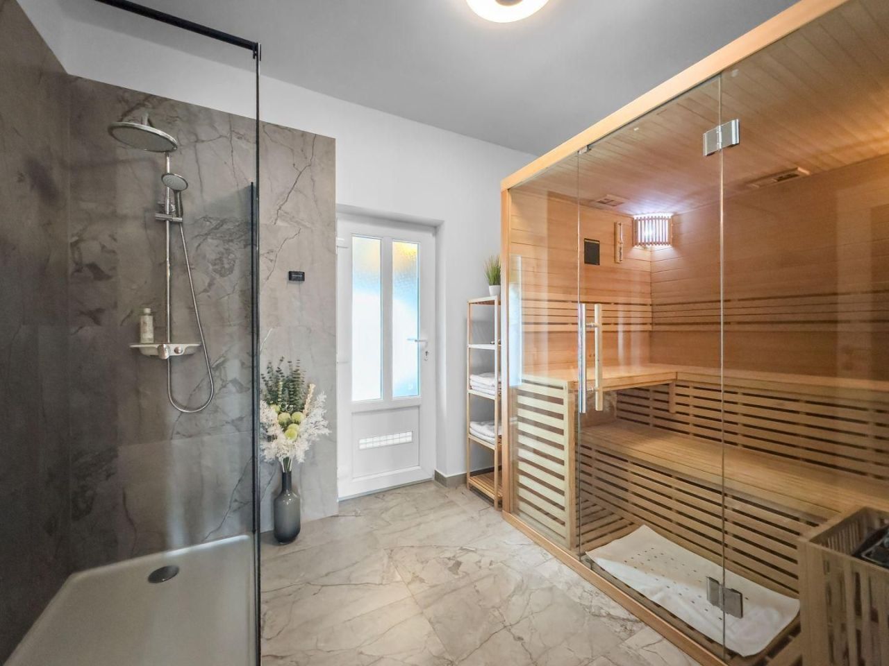 Отель, гостиница в Равне-Горе, Хорватия, 305 м² - фото 8