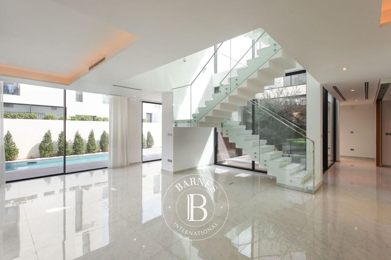 Вилла в Дубае, ОАЭ, 617.8 м² - фото 2