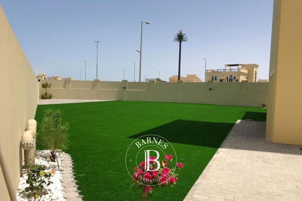 Вилла в Дубае, ОАЭ, 454.5 м² - фото 2