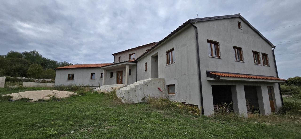 Вилла в Ровини, Хорватия, 550 м² - фото 8