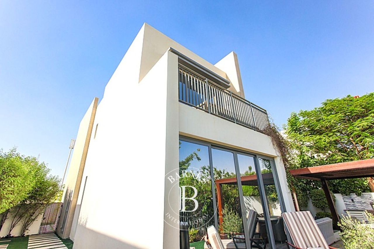 Вилла в Дубае, ОАЭ, 260.5 м² - фото 2