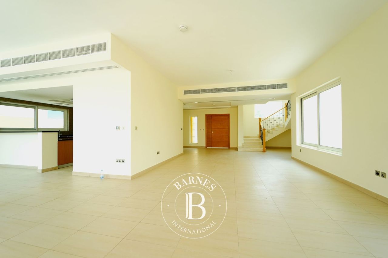 Вилла в Дубае, ОАЭ, 454.5 м² - фото 3