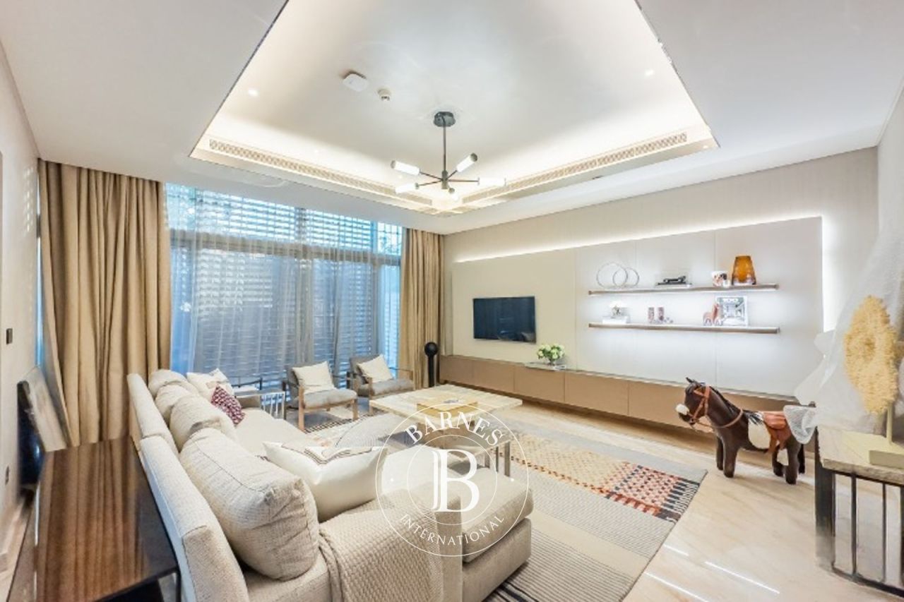 Вилла в Дубае, ОАЭ, 726.8 м² - фото 3