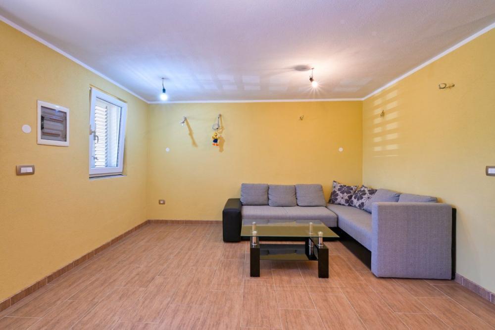 Отель, гостиница Malinska, Хорватия, 160 м² - фото 10