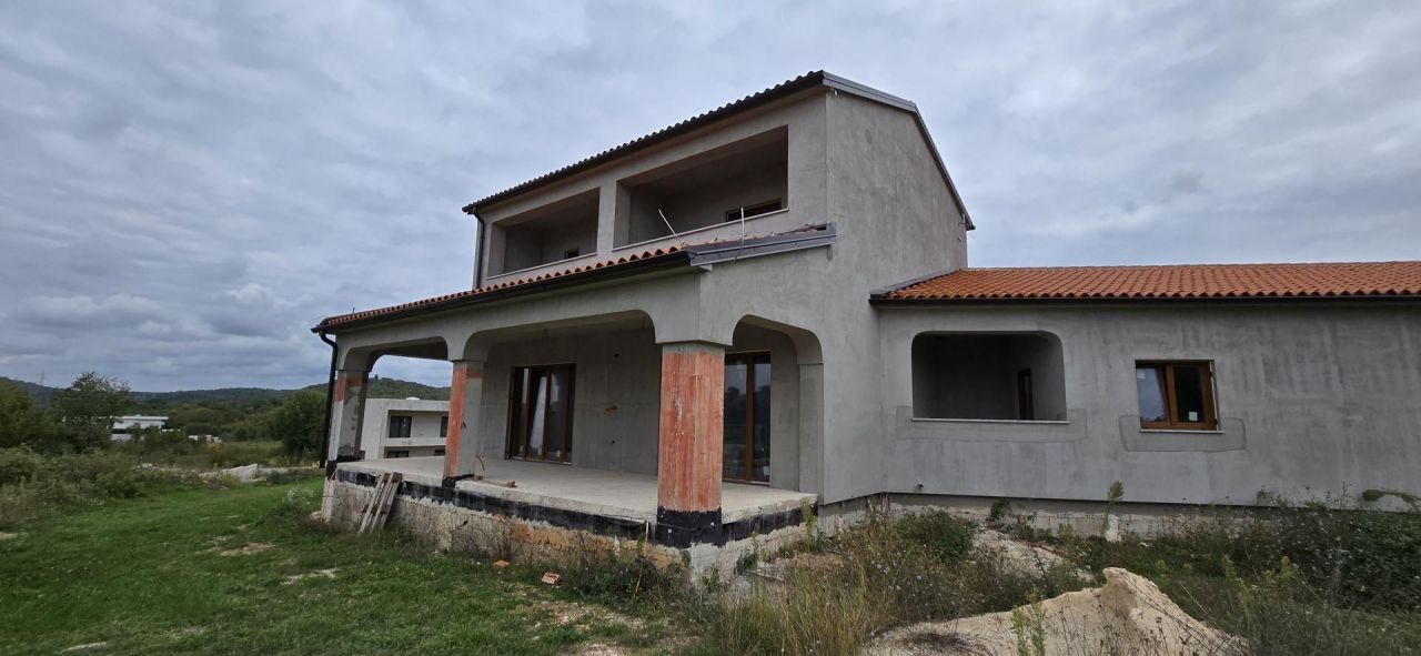 Вилла в Ровини, Хорватия, 550 м² - фото 12