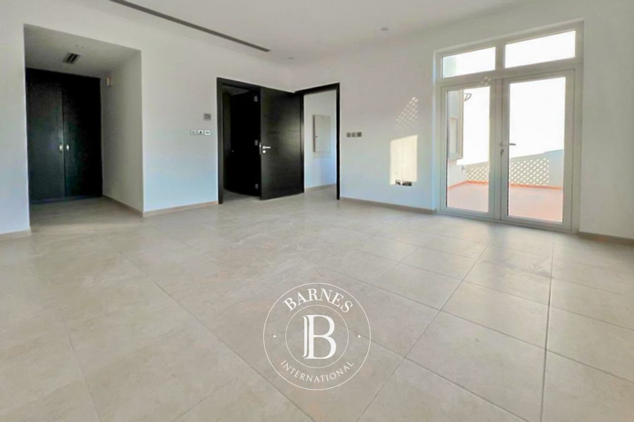 Вилла в Дубае, ОАЭ, 284.6 м² - фото 8