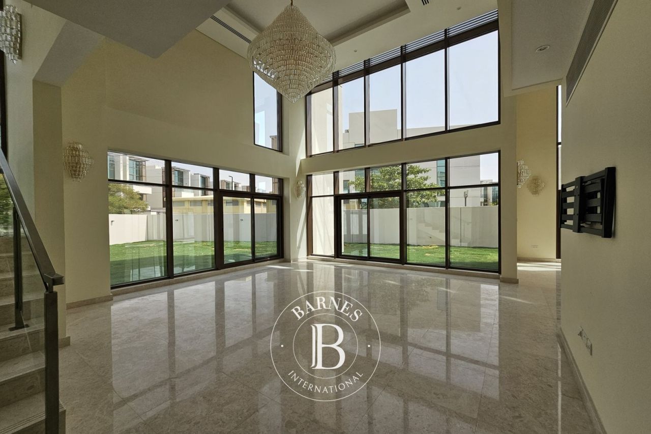 Вилла в Дубае, ОАЭ, 679.6 м² - фото 9