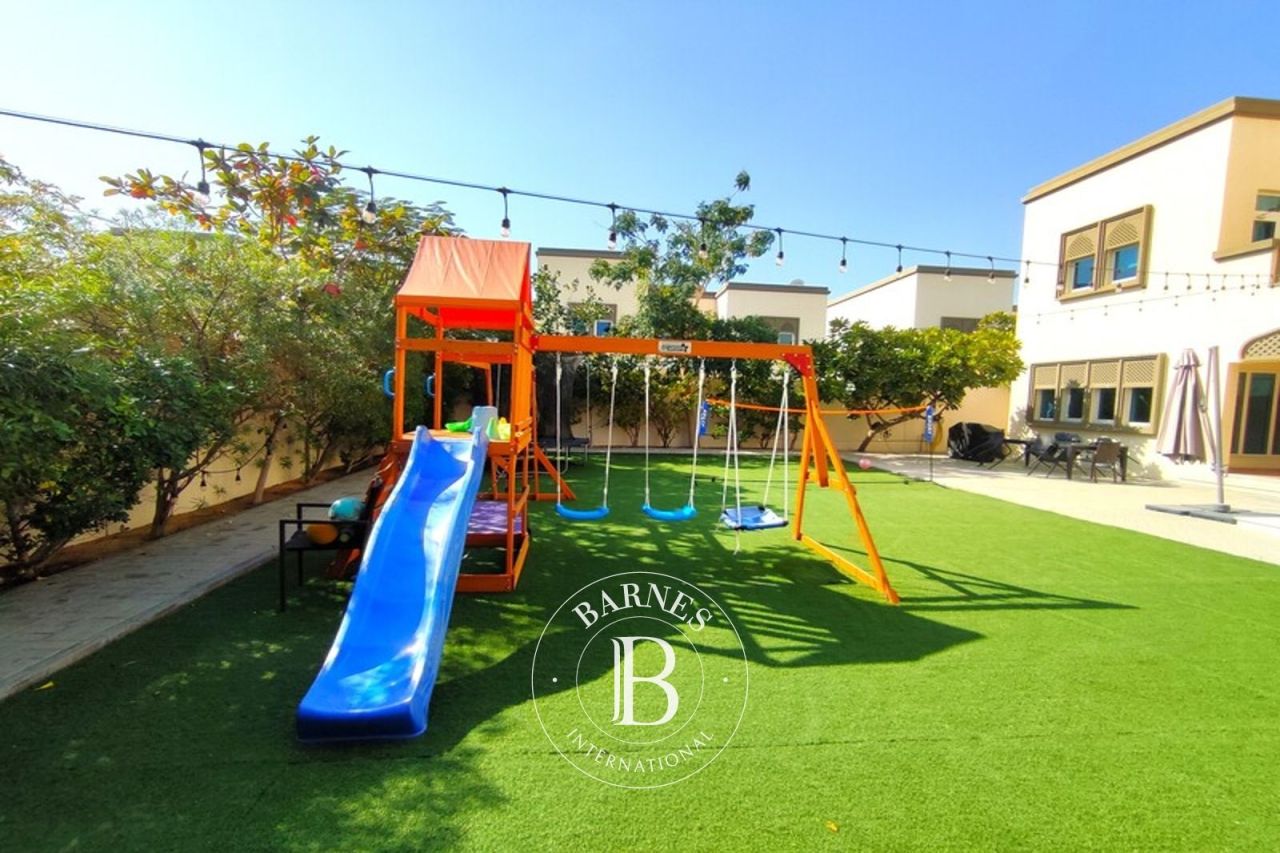 Вилла в Дубае, ОАЭ, 284.6 м² - фото 11