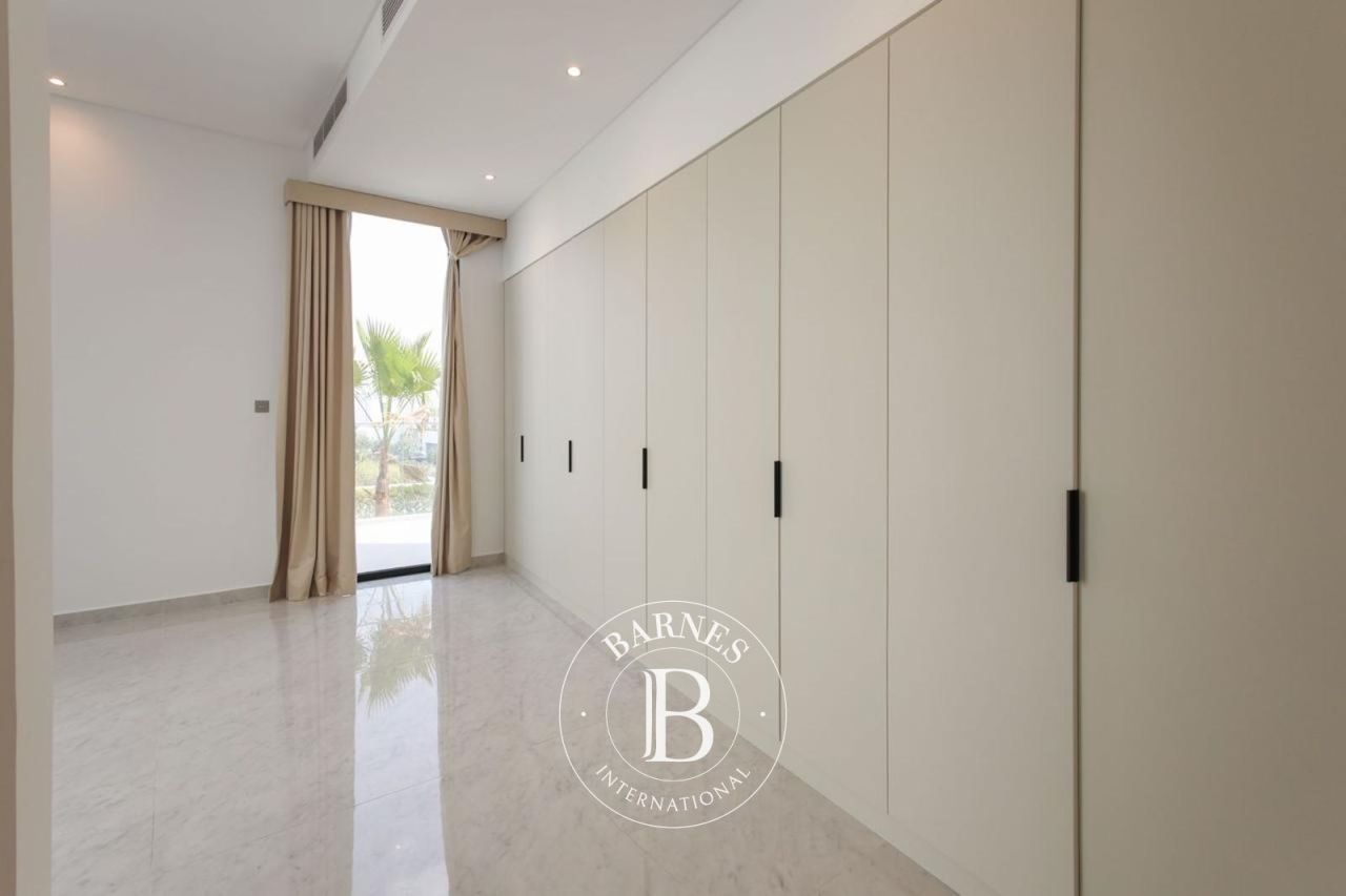 Вилла в Дубае, ОАЭ, 617.8 м² - фото 15