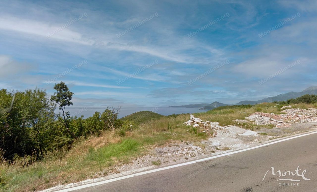 Земля в Режевичах, Черногория, 1 340 м² - фото 1