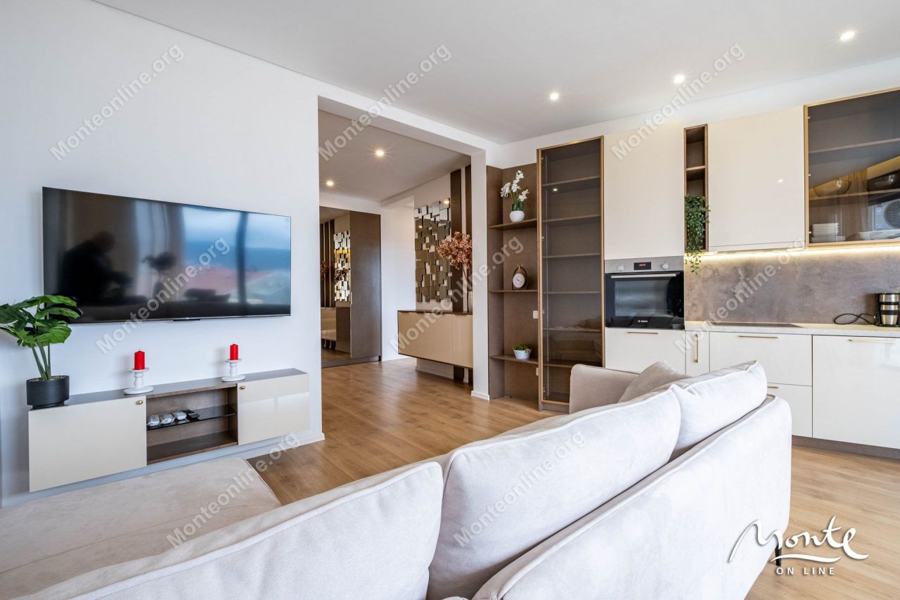 Апартаменты в Тивате, Черногория, 76 м² - фото 2