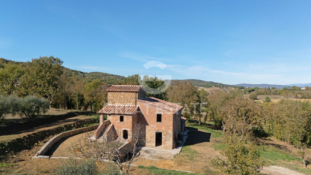 Дом в Лучиньяно, Италия, 238 м² - фото 1