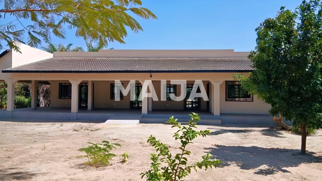 Дом Brufut, Гамбия, 140 м² - фото 1