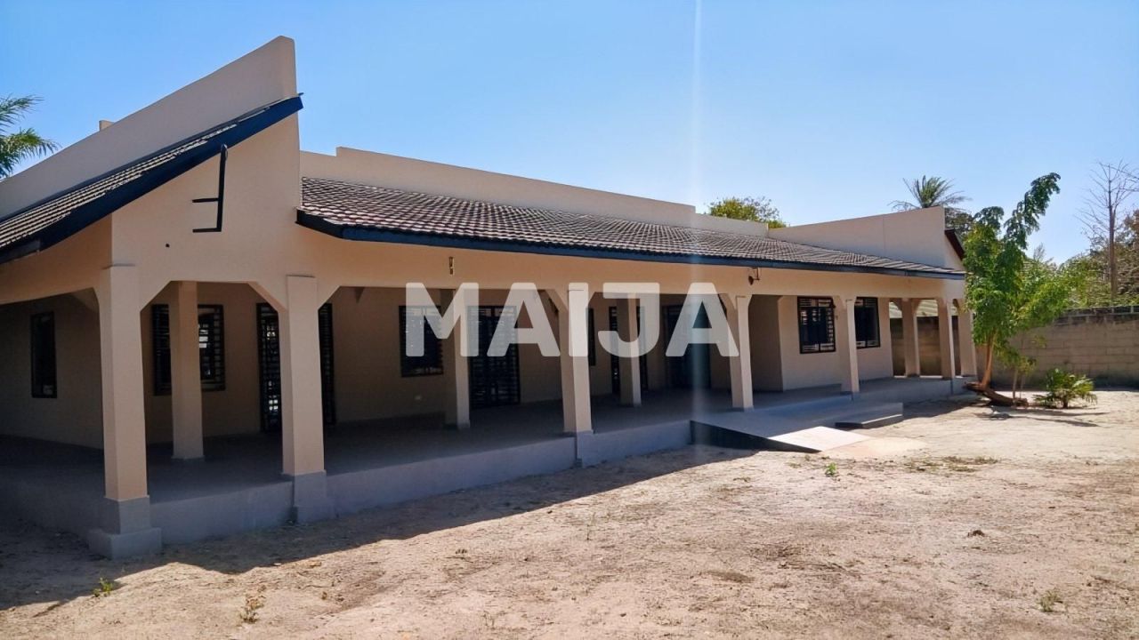 Дом Brufut, Гамбия, 140 м² - фото 2