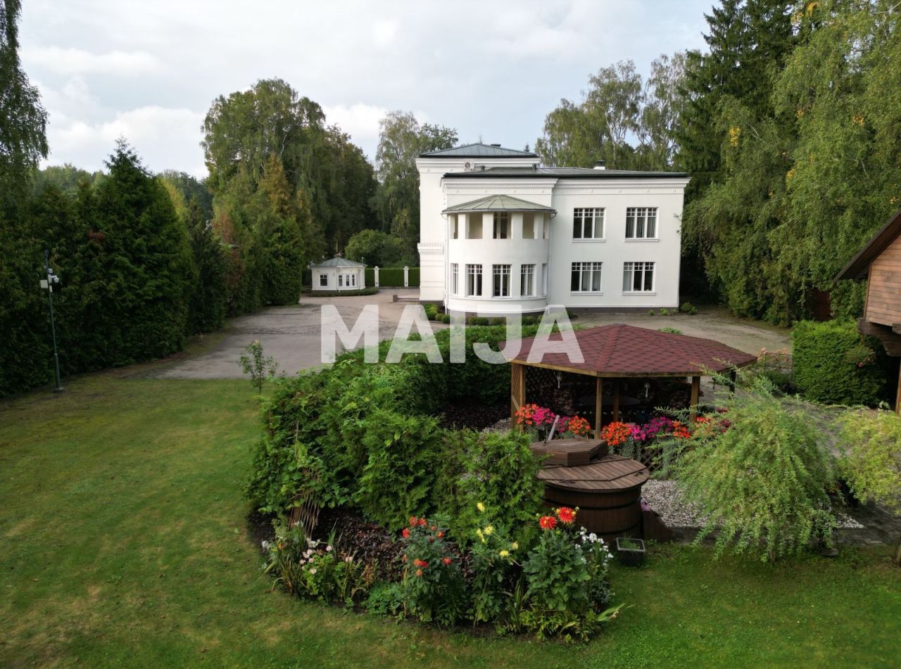 Дом в Риге, Латвия, 500 м² - фото 2