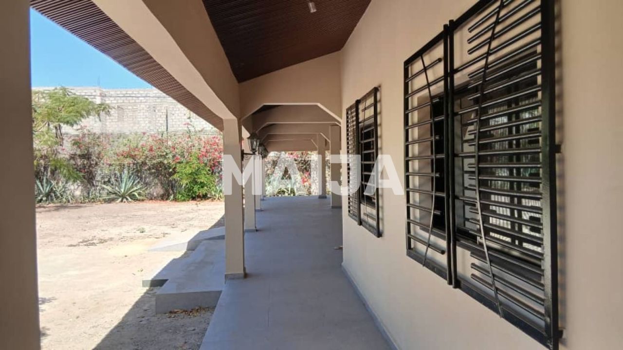 Дом Brufut, Гамбия, 140 м² - фото 6