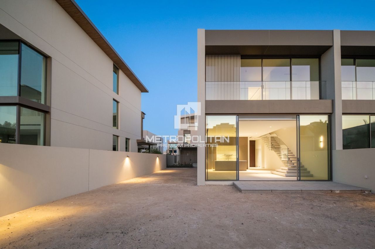 Таунхаус в Дубае, ОАЭ, 249 м² - фото 2