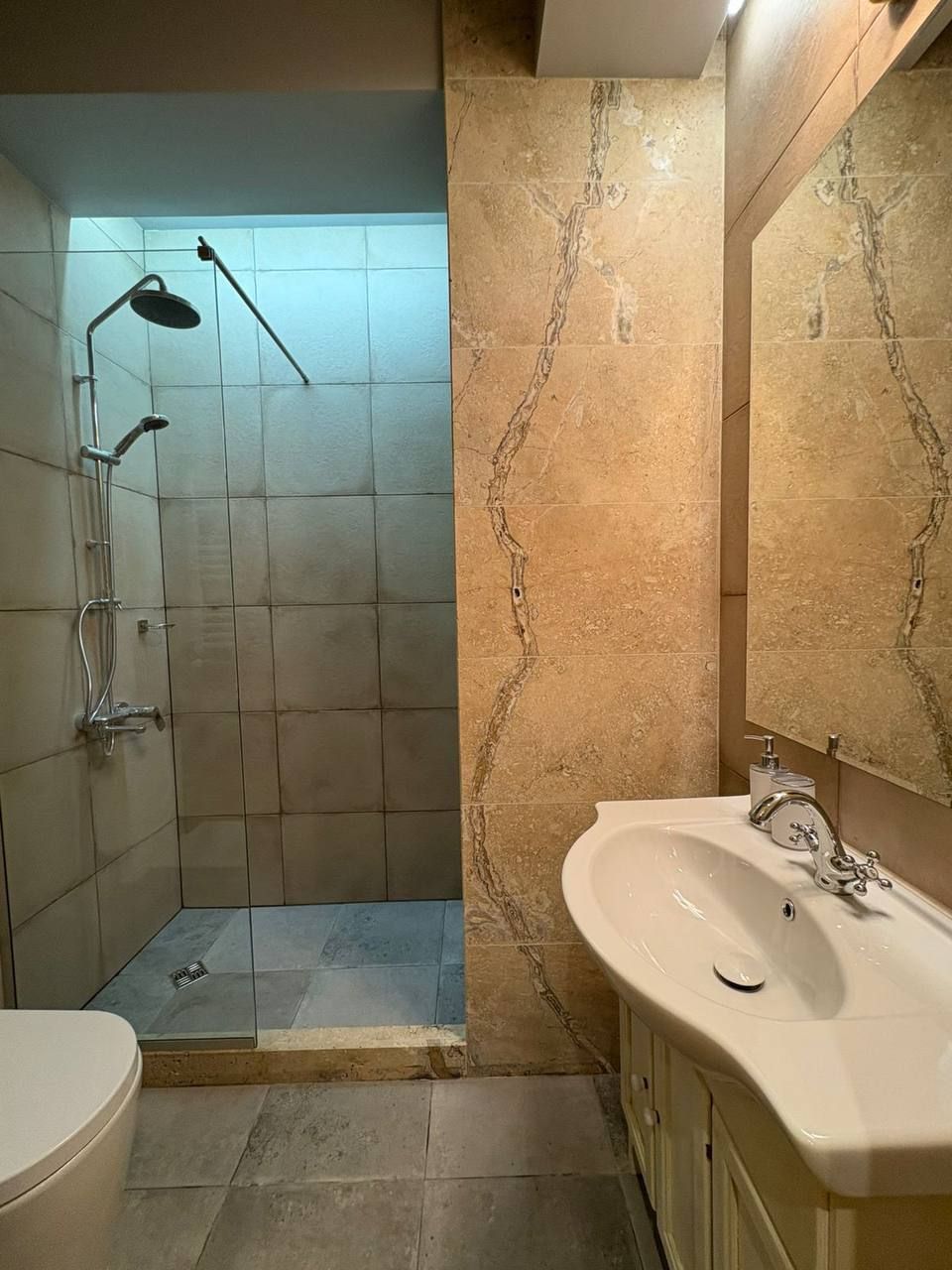 Квартира в Тбилиси, Грузия, 91 м² - фото 10