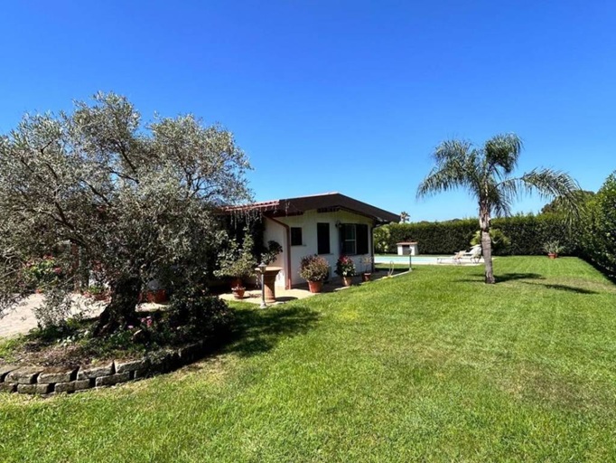 Вилла в Сан-Феличе-Чирчео, Италия, 100 м² - фото 15