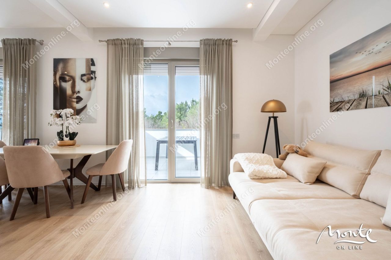 Апартаменты в Тивате, Черногория, 90 м² - фото 2