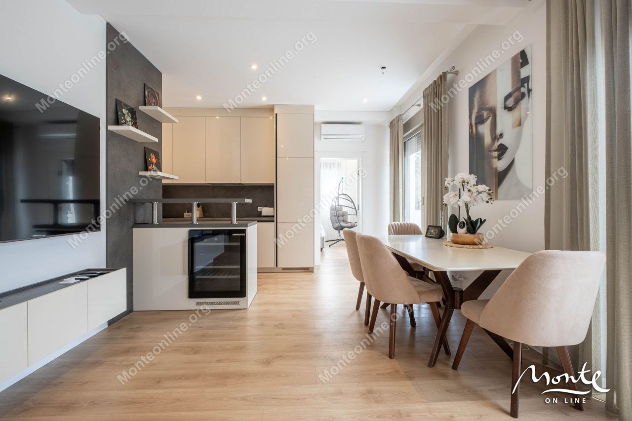 Апартаменты в Тивате, Черногория, 90 м² - фото 5