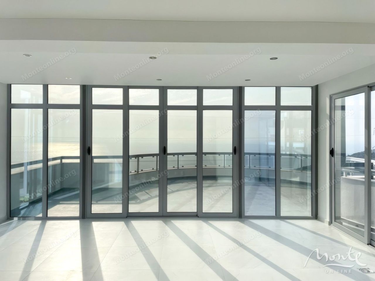 Апартаменты в Добра Воде, Черногория, 241 м² - фото 5