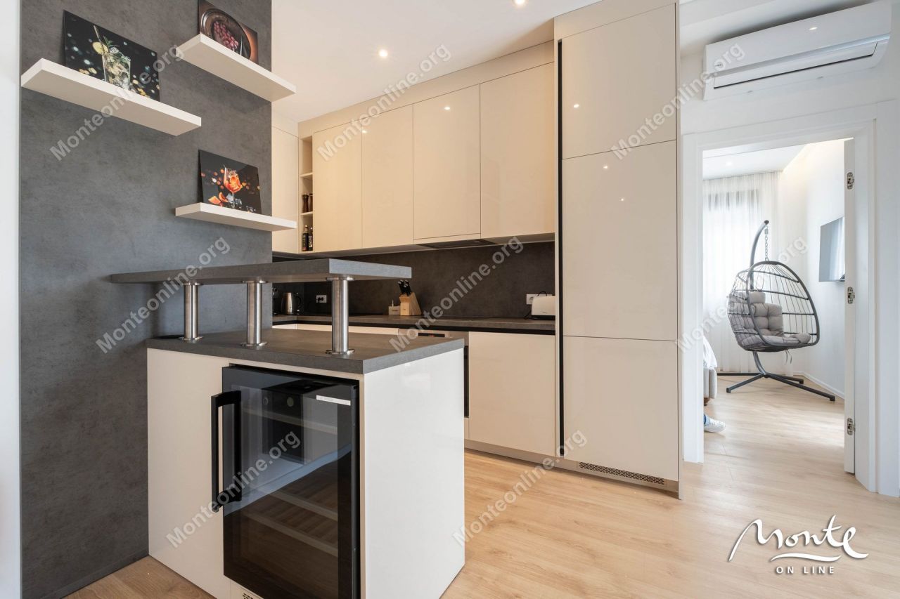 Апартаменты в Тивате, Черногория, 90 м² - фото 16