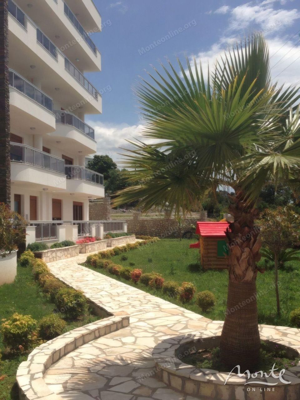 Апартаменты в Добра Воде, Черногория, 241 м² - фото 17